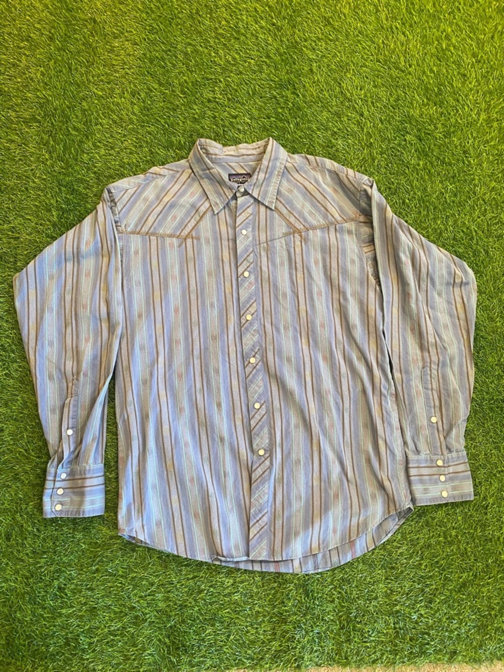 Patagonia outdoors button up flannel collared shirt size men’s large